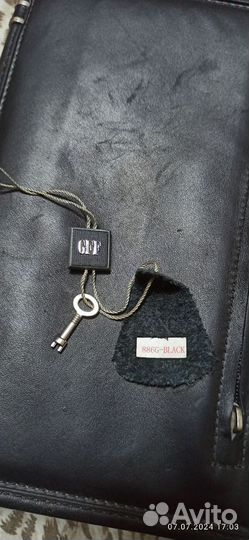 Барсетка кожаная мужская