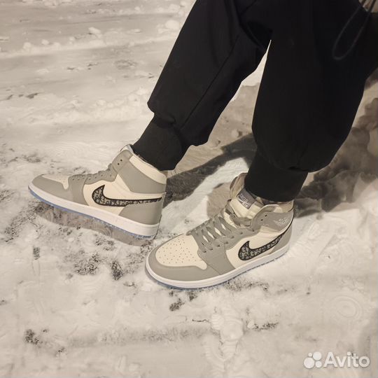 Зимние Nike Air Jordan 1 High x Dior 45 EU