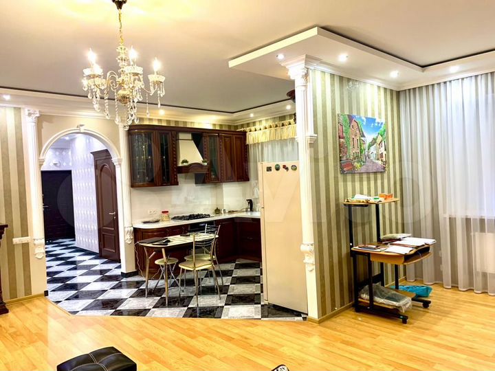 2-к. квартира, 113,5 м², 2/3 эт.