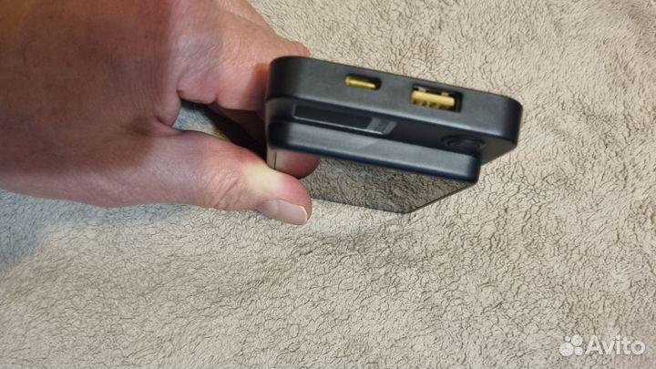 Безконтактный повербанк 10т.мАч