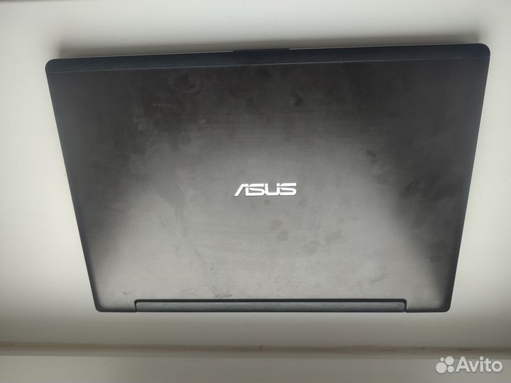 Ноутбук asus