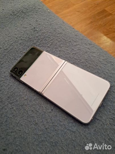 Samsung Galaxy Z Flip3 5G, 8/256 ГБ