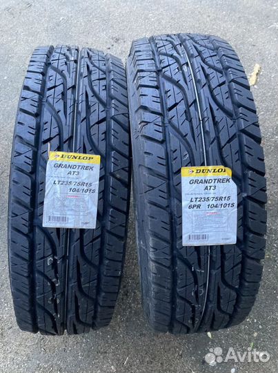 Dunlop Grandtrek AT3 235/75 R15
