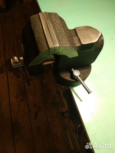 Тиски слесарные бу СССР