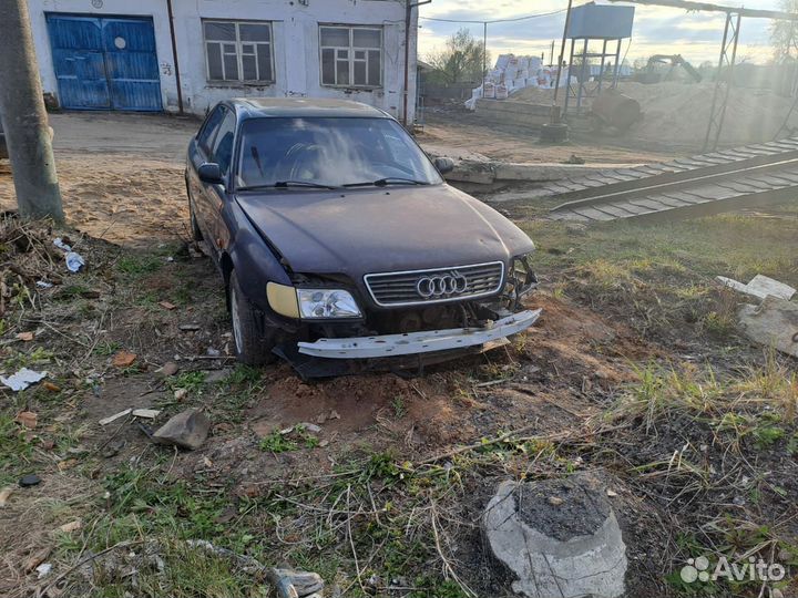 Audi A6 2.0 AT, 1994, битый, 350 000 км