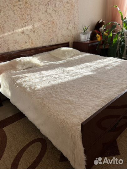 Кровать двухспальная