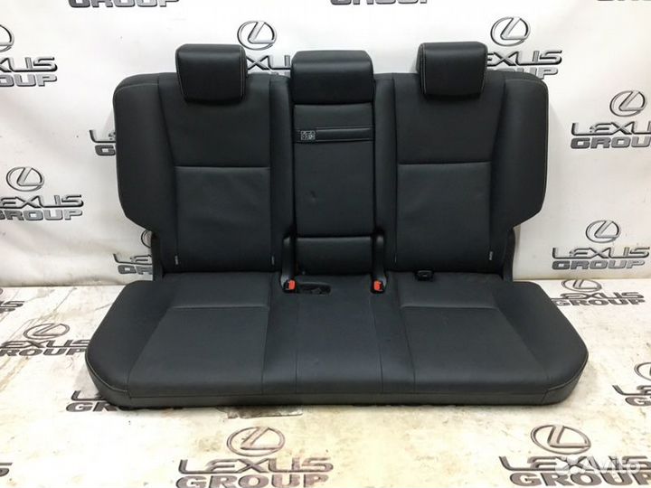 Заднее сиденье Toyota Rav4 AVA44 2arfxe 2015
