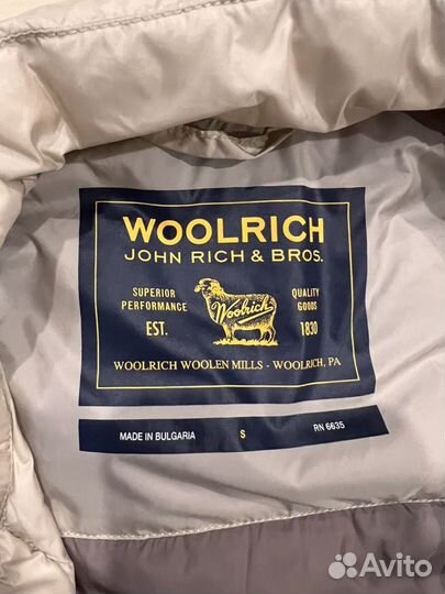 Лекгий пуховичок Woolrich оригинал