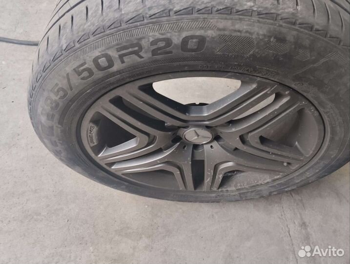 Bridgestone Blizzak LM-20 285/50 R20