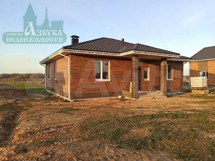 Коттедж 136 м² на участке 10 сот.