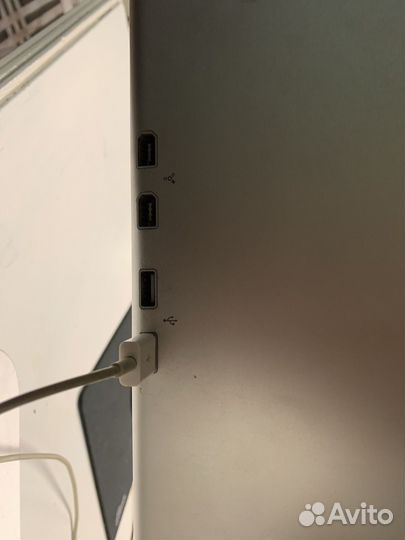 Монитор Apple cinema display