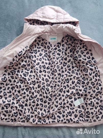 Пальто демисизонное для девочки 116 размер+шапочка