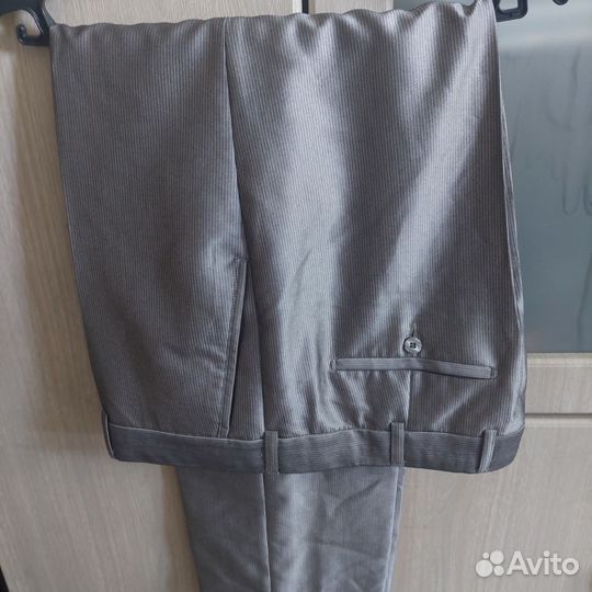 Строгий костюм мужской