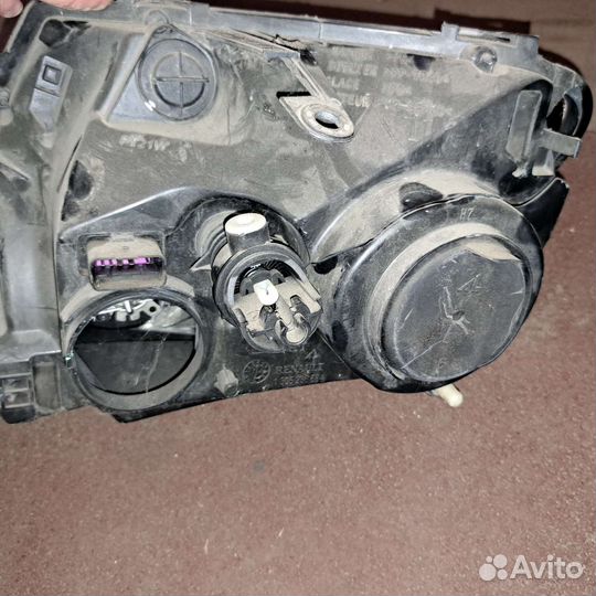 Фара Renault Duster
