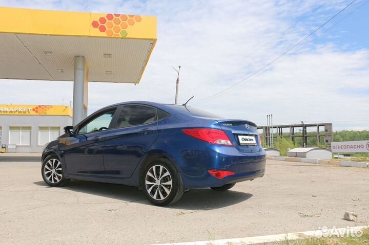 Hyundai Solaris 1.6 AT, 2015, 130 000 км