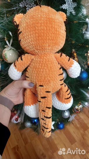 Тигр вязаный, плюшевая игрушка
