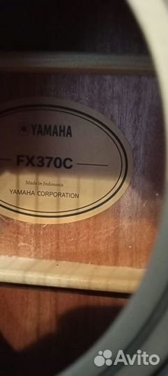 Электроакустическая гитара Yamaha FX370С