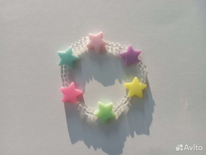 Браслет для девочки со звездочками из бисера