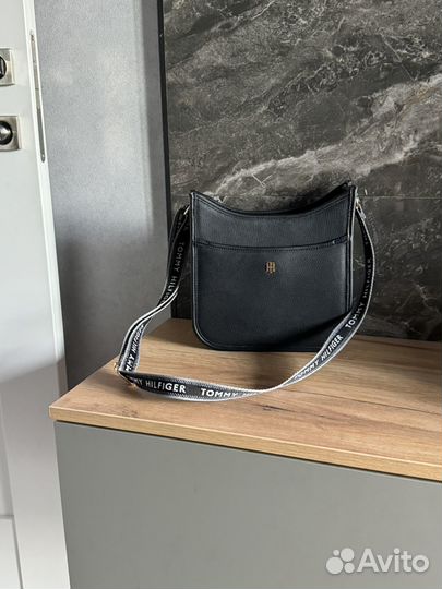 Сумка tommy hilfiger