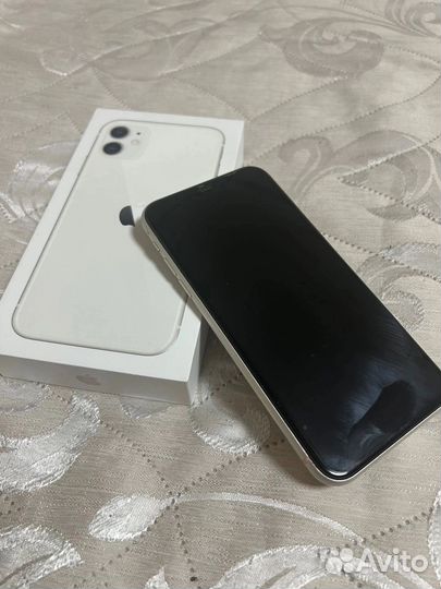 Телефон iPhone 11 64