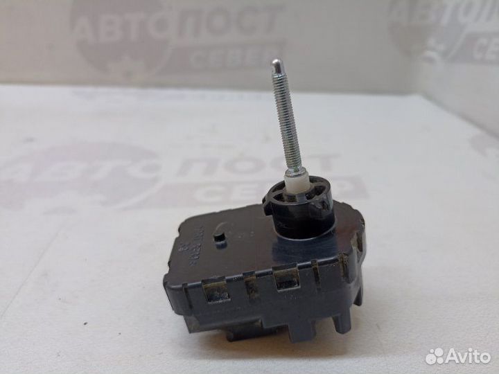 Корректор фар Toyota Avensis ZZT251 1ZZ-FE 2008