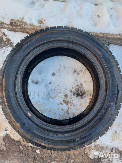 Yokohama Advan V61 205/55 R16