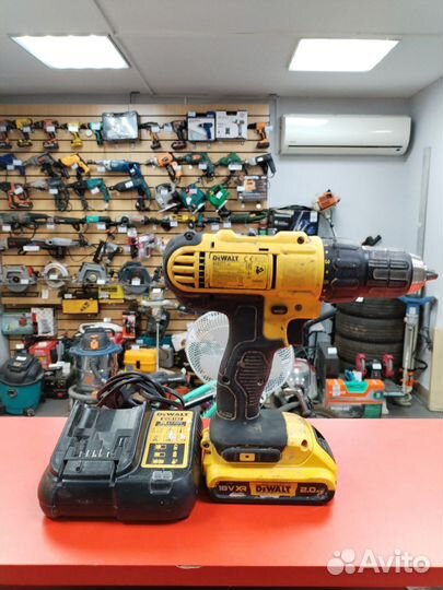 Шуруповерт Dewalt DCD 771