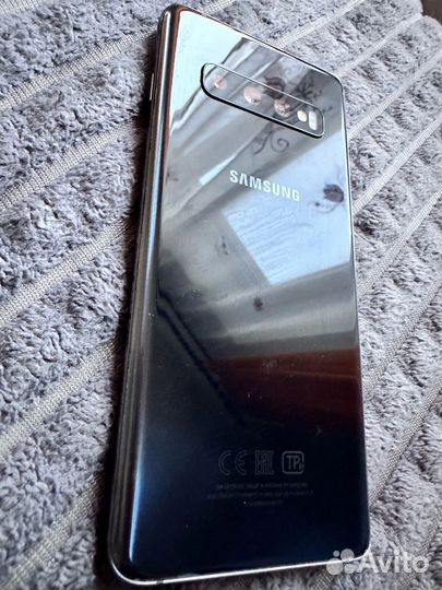 Samsung Galaxy S10, 8/128 ГБ