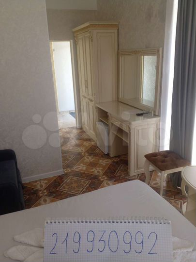 Комната 14 м² в > 9-к., 1/3 эт.