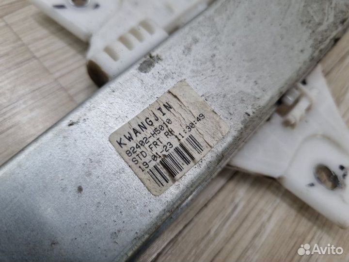 Стеклоподъемный механизм передний правый Hyundai