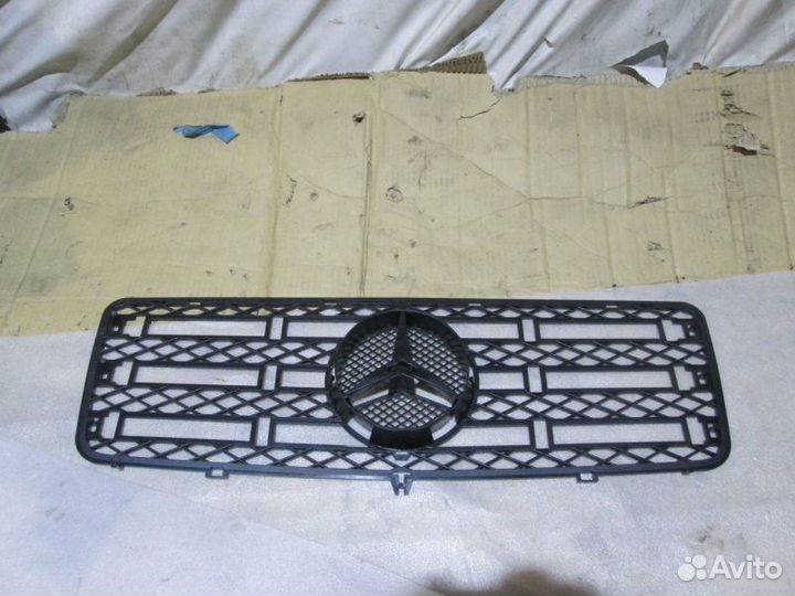 Решетка радиатора Mercedes Benz W463