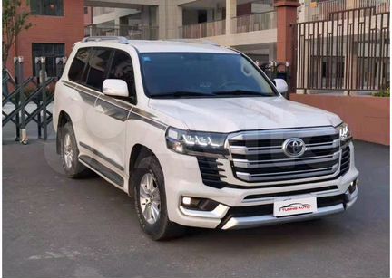 Обвес Toyota Land Cruiser 200 стиль 300