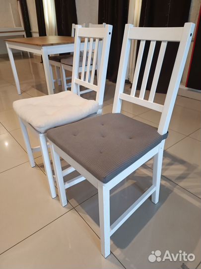 Стол и стулья IKEA