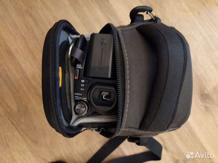 Видеокамера 