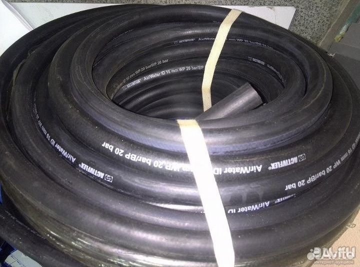 Рукава напорные резиновые Simperit, fuel Oil hose