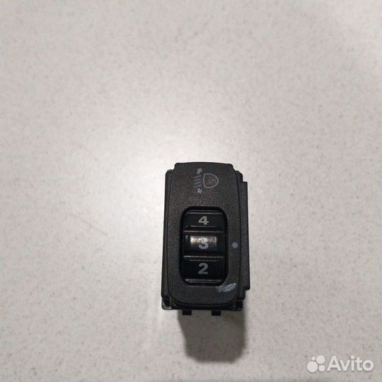 Кнопка регулировки уровня фары Mitsubishi ASX