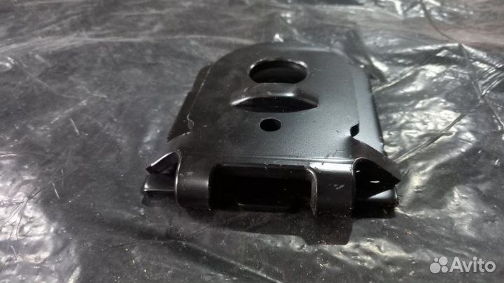 Пластина регулировочная Mercedes-Benz