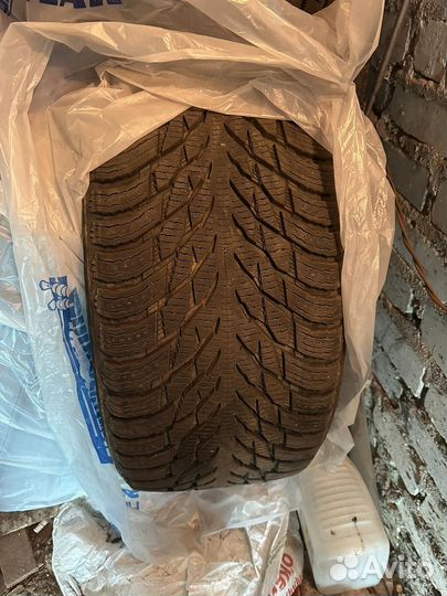 Nokian Tyres Hakkapeliitta R3 SUV 285/40 R21