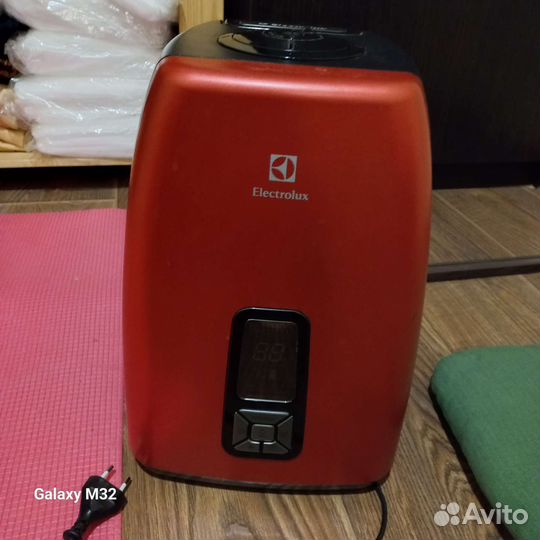 Увлажнитель ультразвуковой Electrolux EHU-5525D