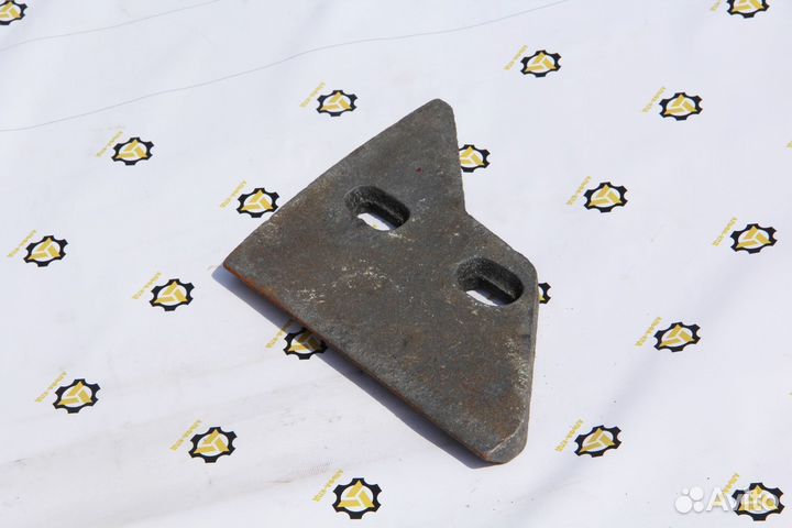 Лопатка боковая бетономешалки JS500