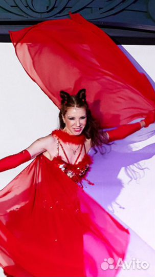 Танец шоу на праздник