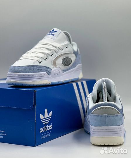 Кроссовки женские Adidas 2000X