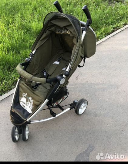 Прогулочная коляска
