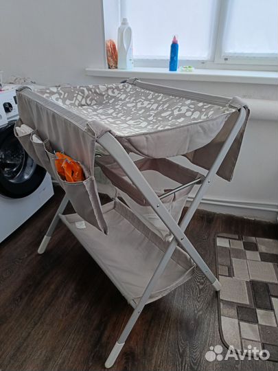 Складной пеленальный стол