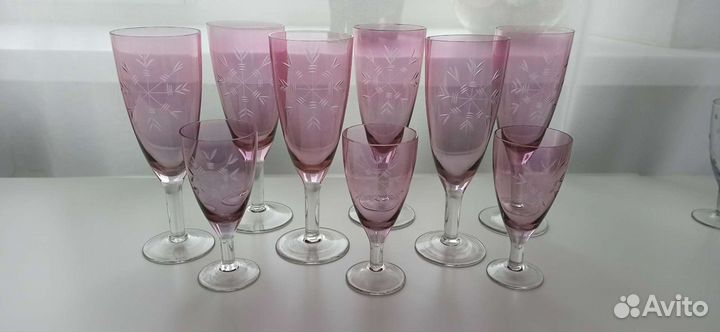 Фужеры розовое стекло