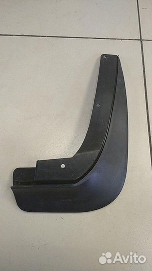 Брызговик задний правый Skoda Fabia