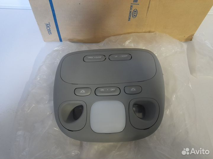 Hyundai Lantra/Elantra Фонарь освещения салона