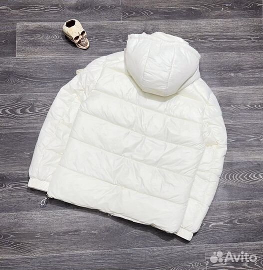 Зимние куртки Moncler