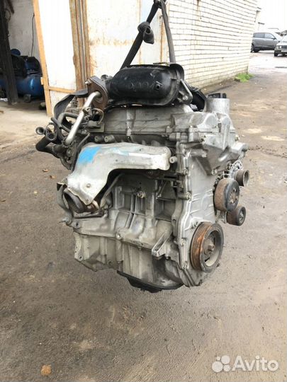 Двигатель nisan note E11 hr15de