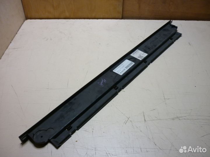 Воздуховод нижний Escalade 4 Tahoe 4 2014-2020 231